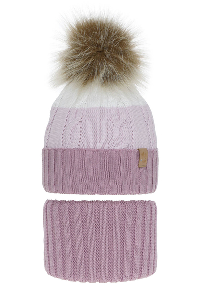 Зимний комплект для девочки: шапка и труба фиолетового цвета с помпоном Karmelita